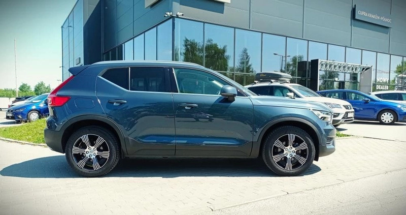 Volvo XC 40 cena 114900 przebieg: 121062, rok produkcji 2019 z Kraków małe 781